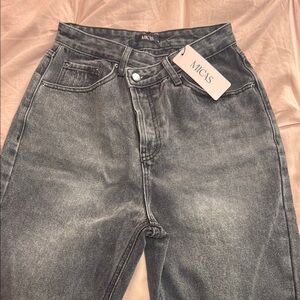 Micas Women's Classic grey Straight Leg Jeans